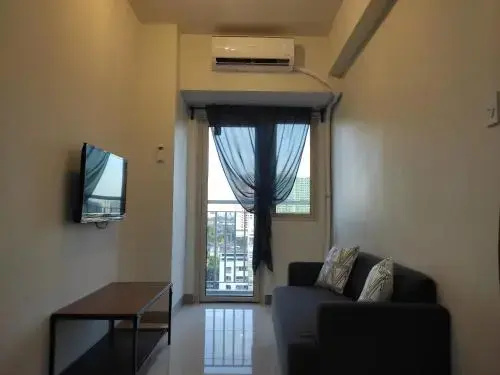 SMDC Breeze Residences