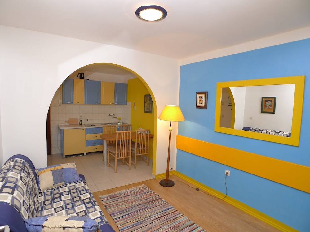 Apartment for 3 Persons With Beautiful Terrace
