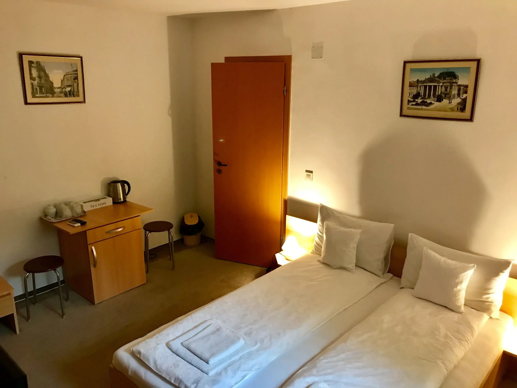 Cristi's Rooms - Pensiune