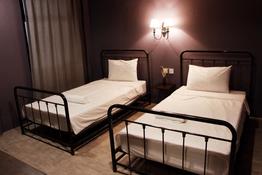 Niras Bankoc Hostel