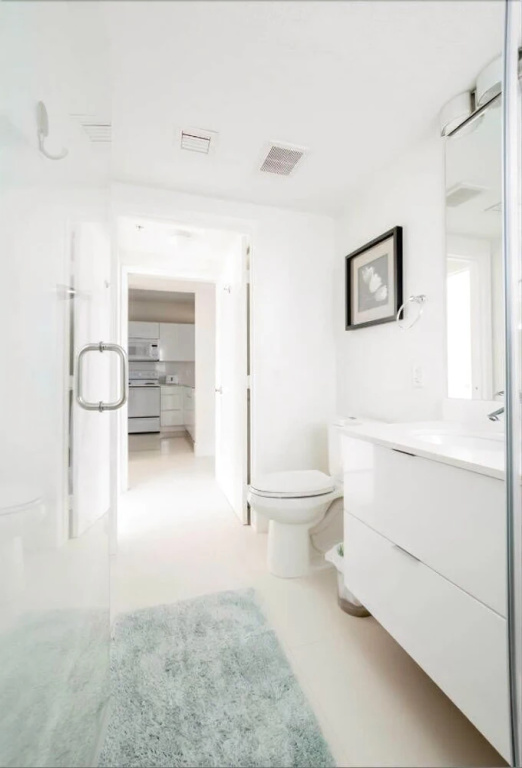 Le Marina Bay 310 by Go Florida Condo, Sunny Isles