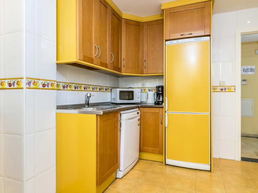 Banana Beach Marbella 6 Pax 378