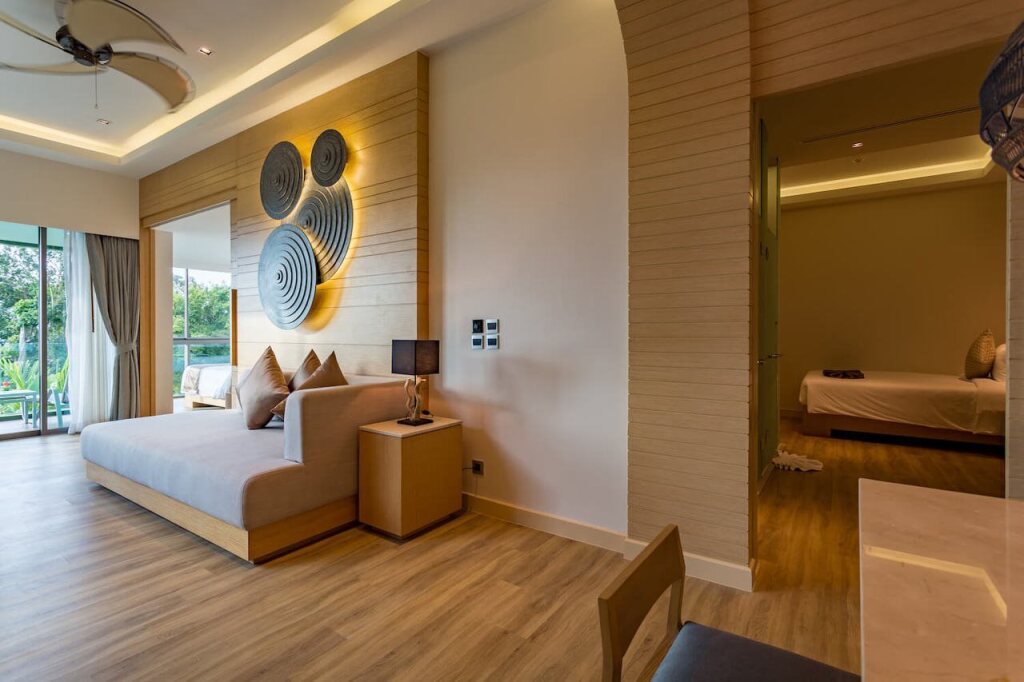 Crest Resort & Pool Villas - SHA Extra Plus