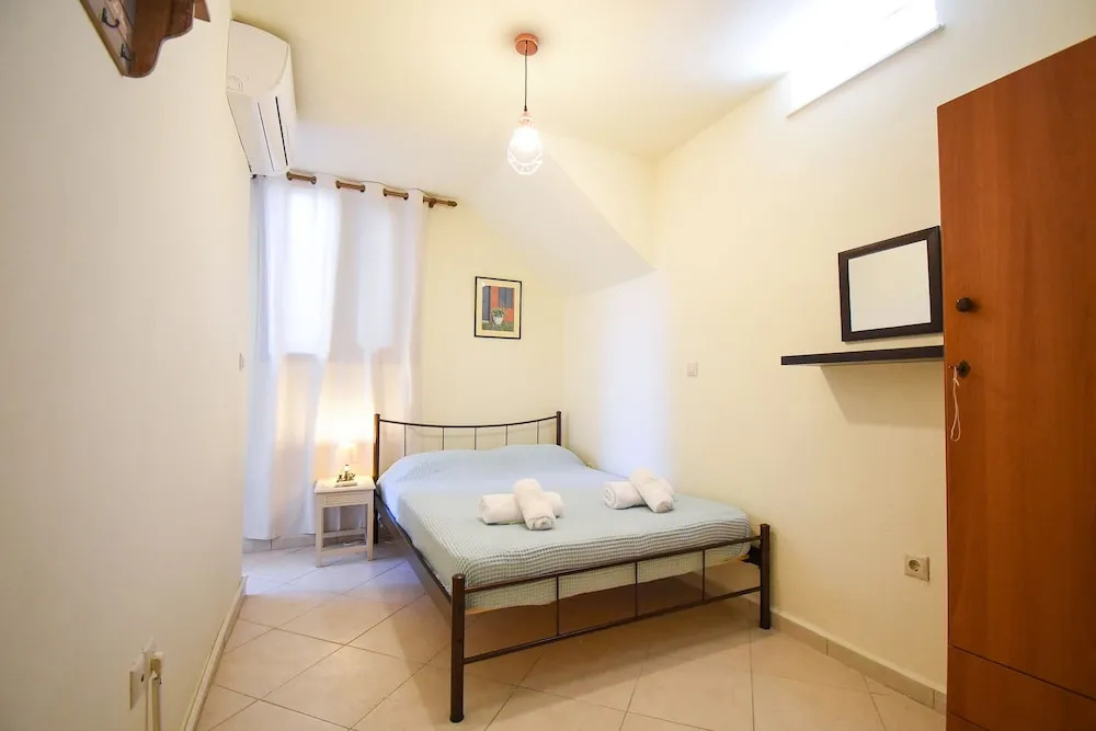Areos Galaxy Apartments With Beach View