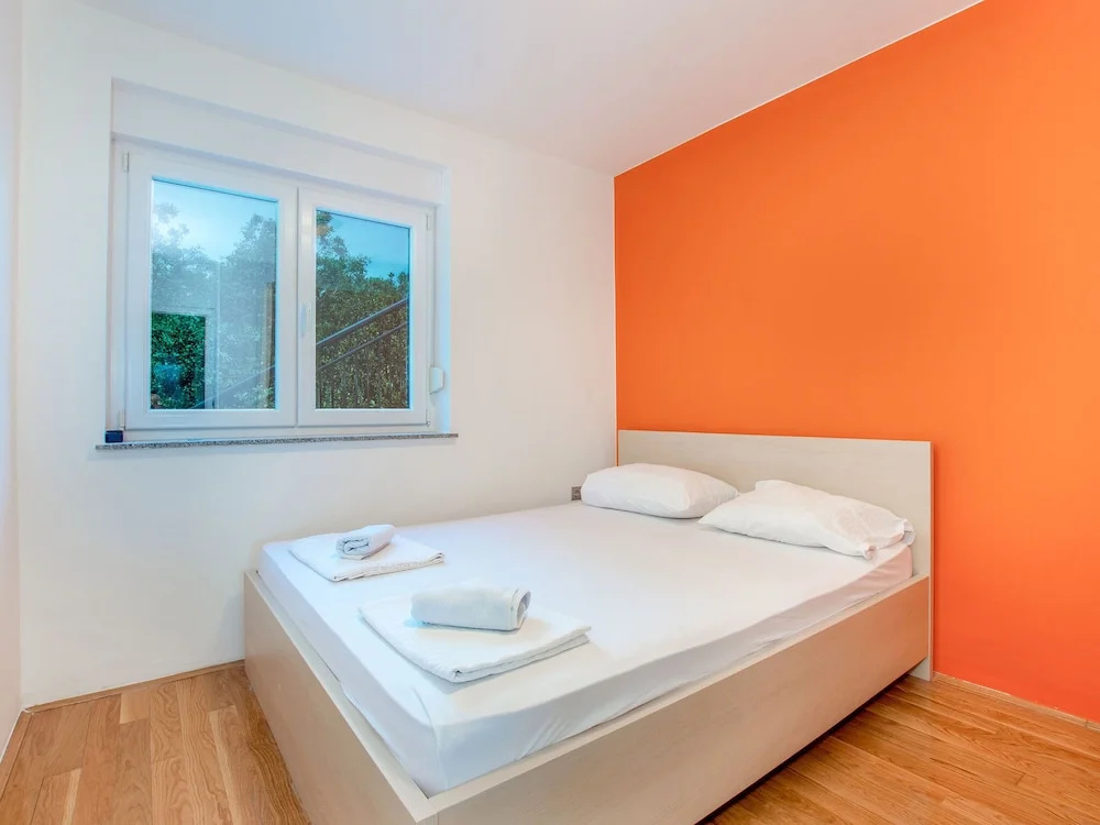 Elegant Apartment in Novalja near Sea