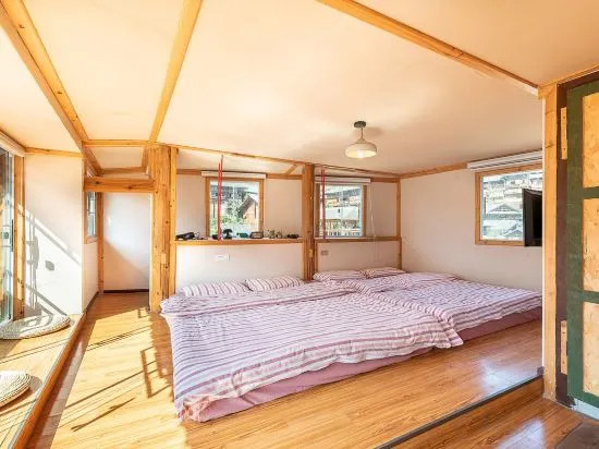 Xijiang Wutong Yaju Inn