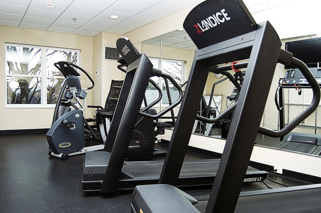 Holiday Inn Express Hotel & Suites White River Junction by IHG