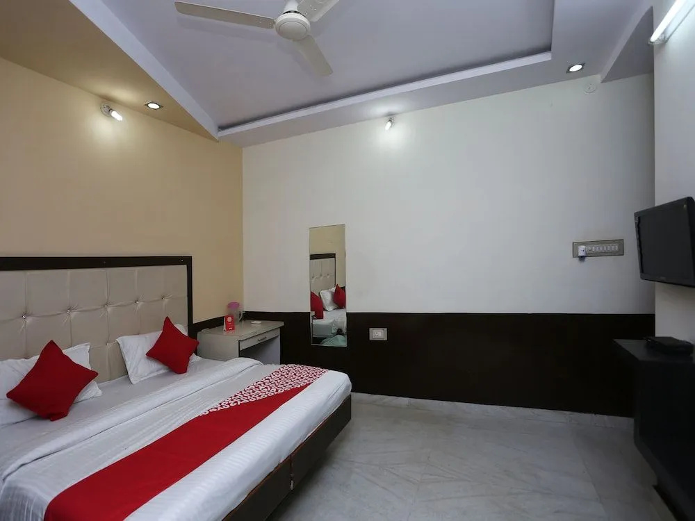 OYO 8391 Hotel Sanjog Resort