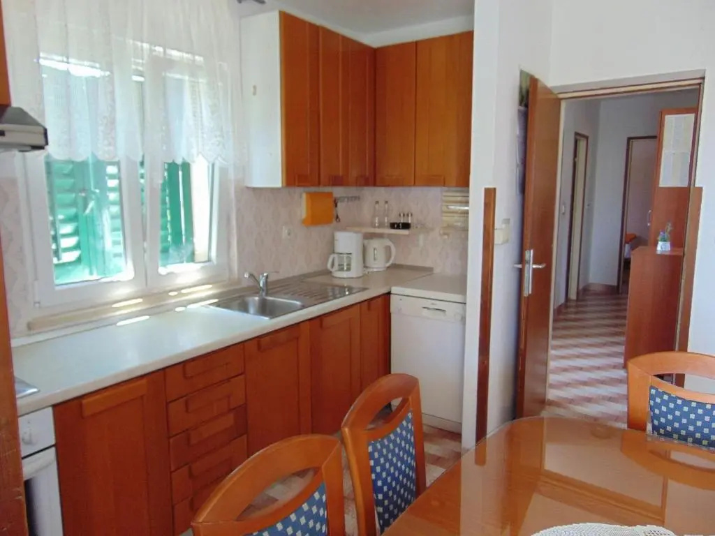 Apartment Fran - 20m from the sea
