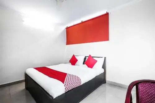 OYO Flagship 70205 Hotel Rock On