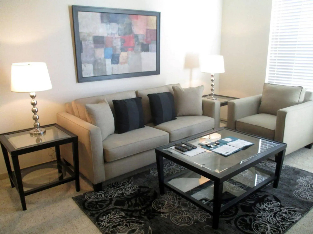 Global Luxury Suites at Villa Street
