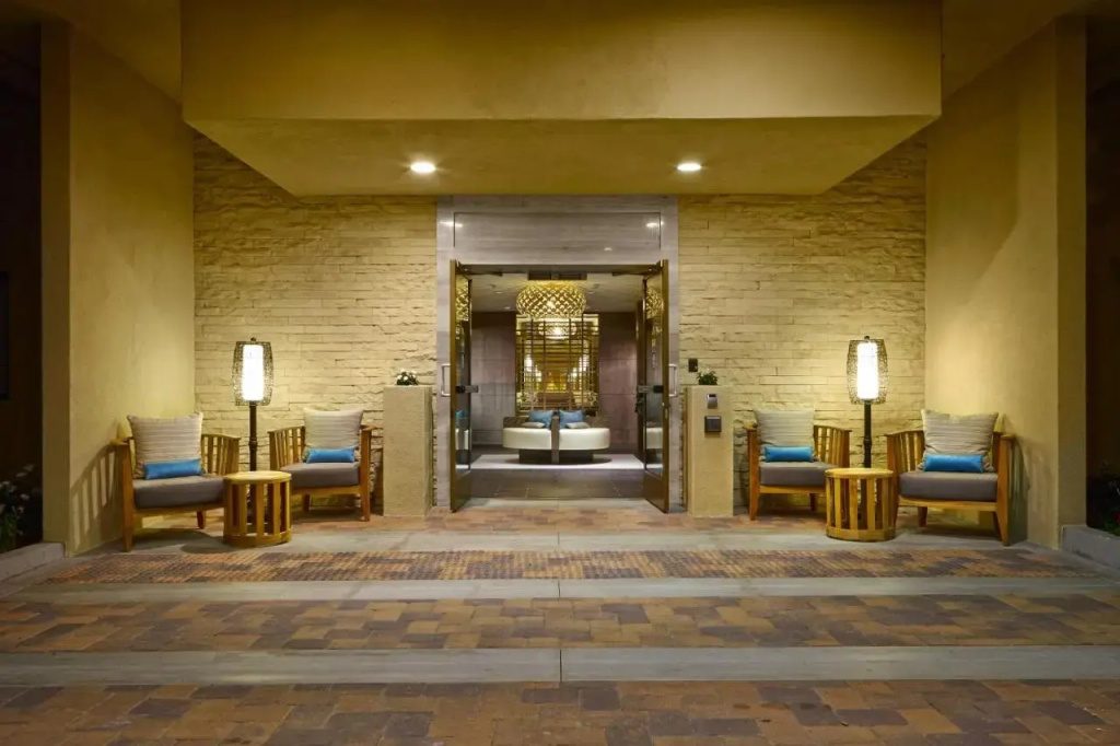 The Anza-a Calabasas Hotel
