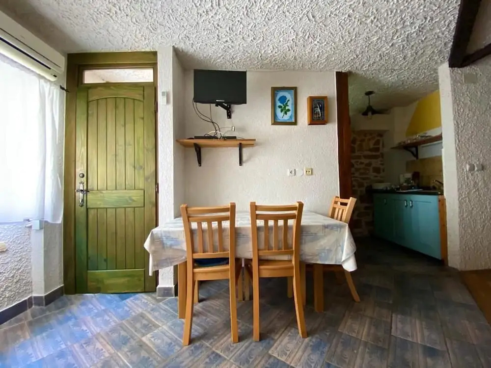 Voltera Apartments in Betina Old Town, with Parking Nearby