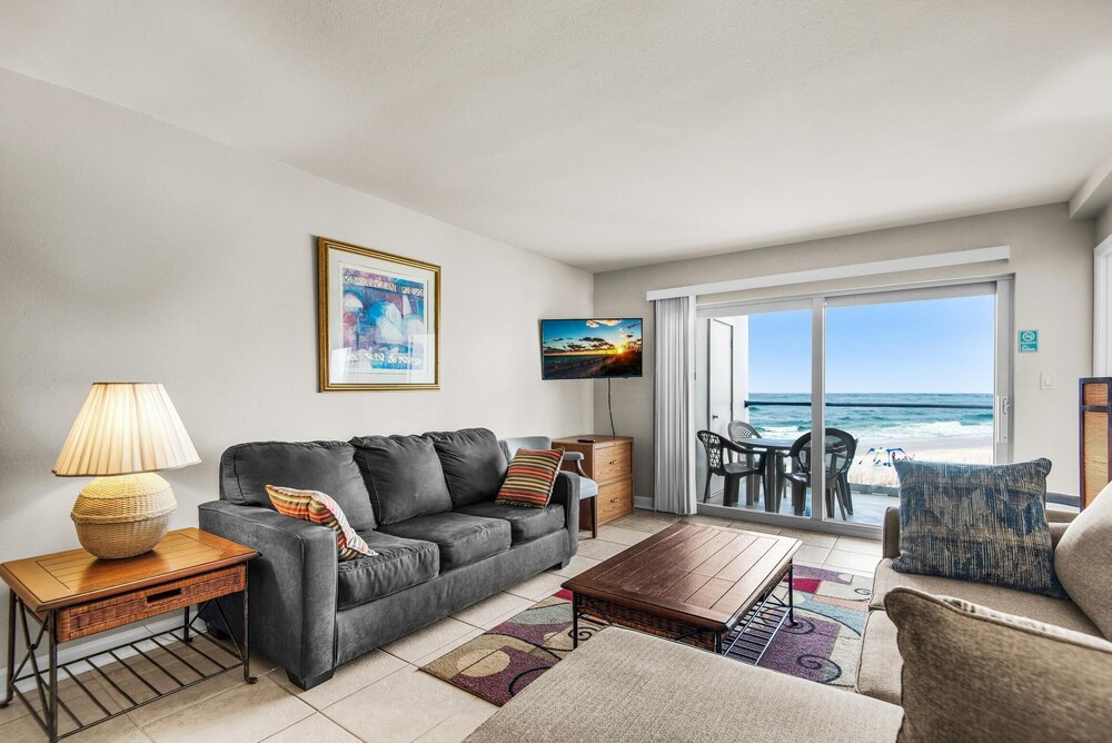 Regency Towers 405 West