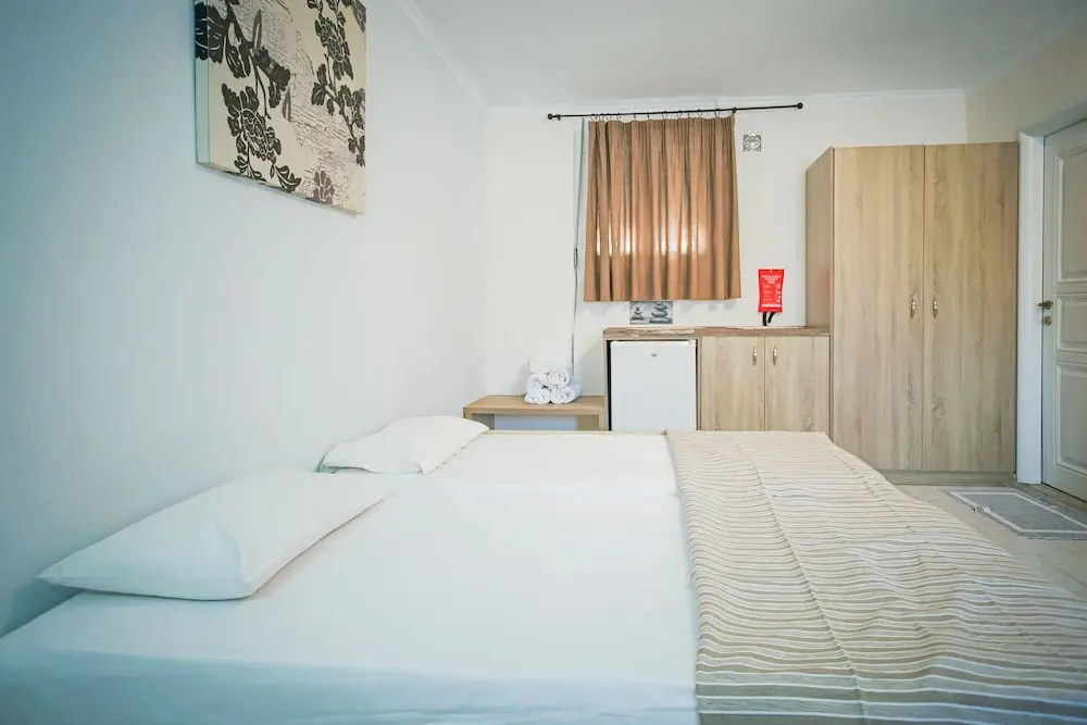 Roseclub Apartments