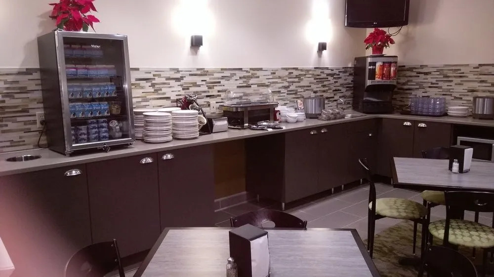 The Falls Inn & Suites / Bigwood Event Center