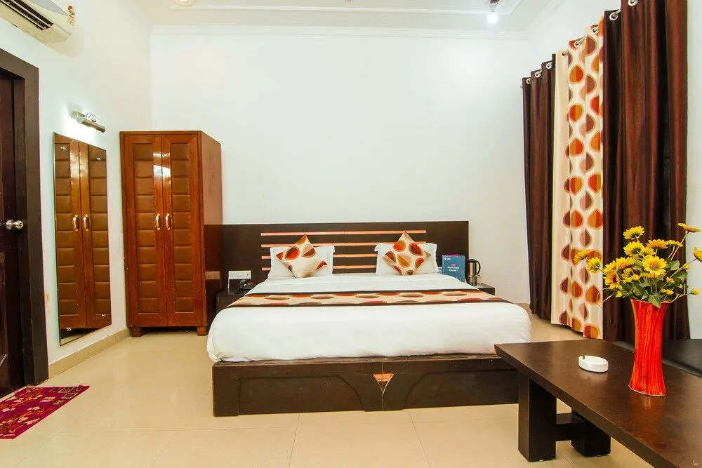 OYO 9317 Hotel Indiana