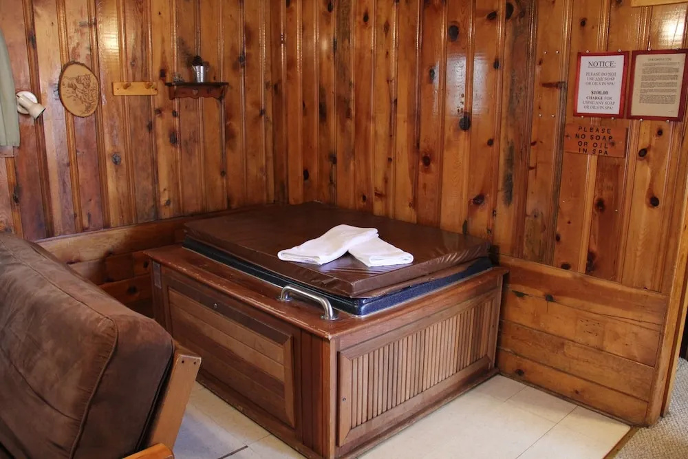 Hidden Rest Cabins and Resort