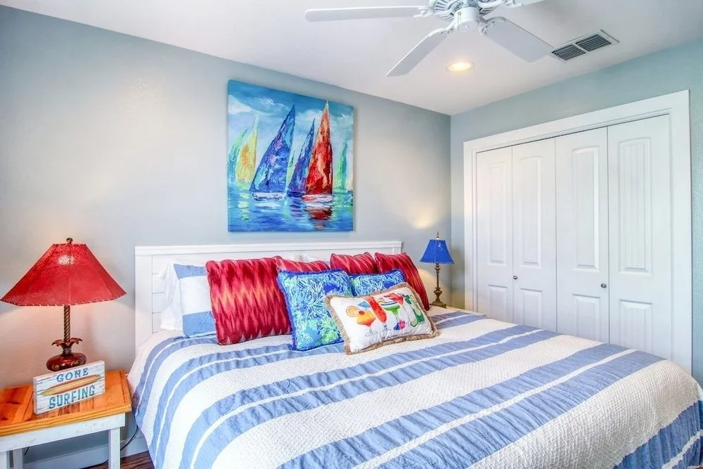 Beach Bear Lodge Unit 1 4 Bedrooms 3.5 Bathrooms Home