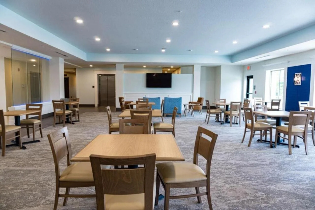 Ameniti Bay - Best Western Signature Collection
