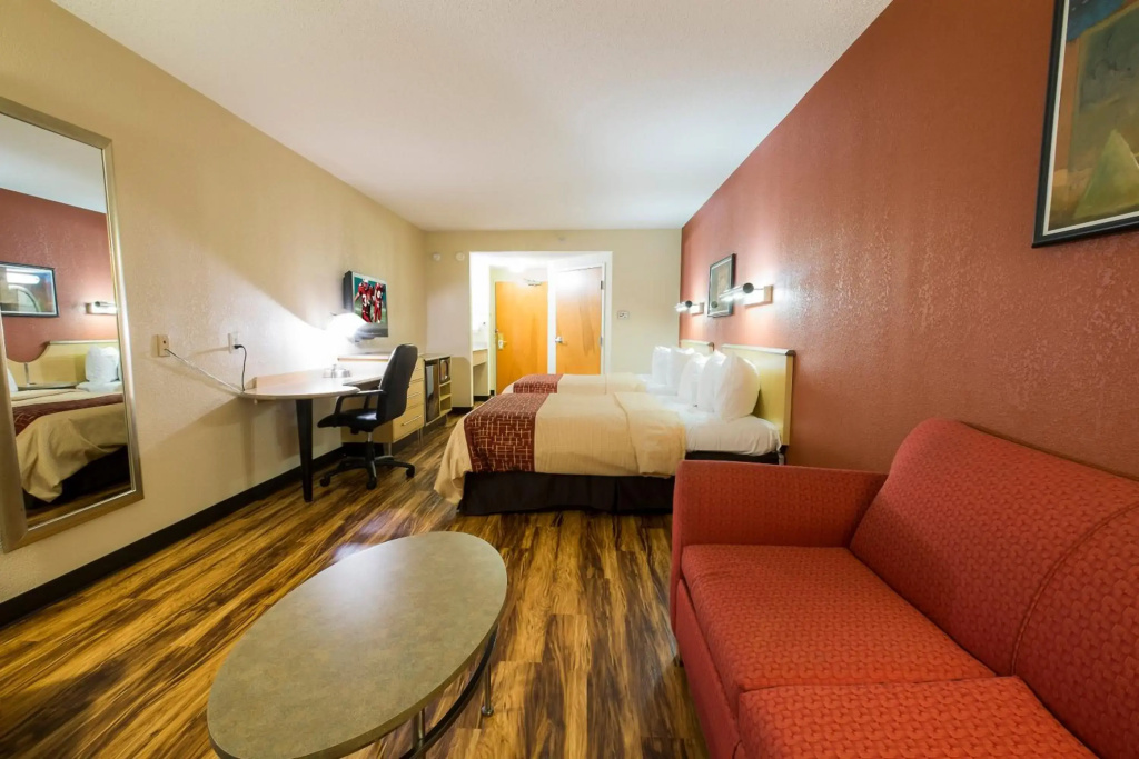 Red Roof Inn & Suites Philadelphia - Bellmawr