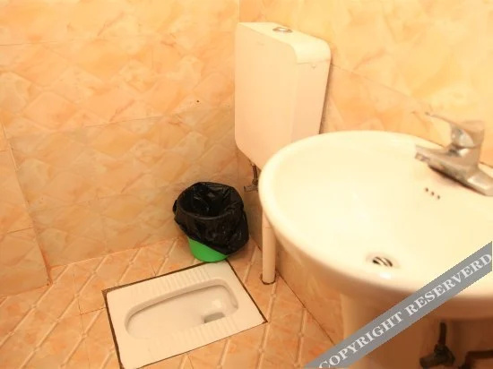 Qingwan Hostel (Chongqing Daping Metro Station Store)