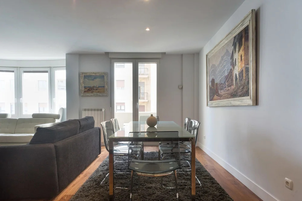 Playa Gros - Iberorent Apartments