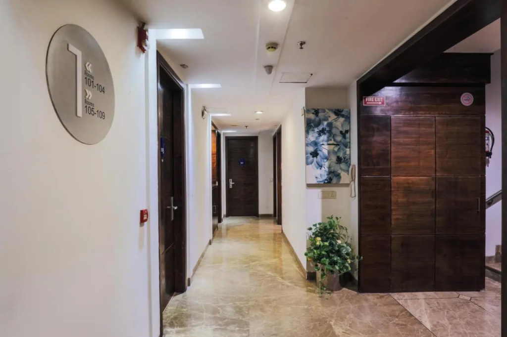 Hotel Bluestone Nehru Place by The Cosy Hotels