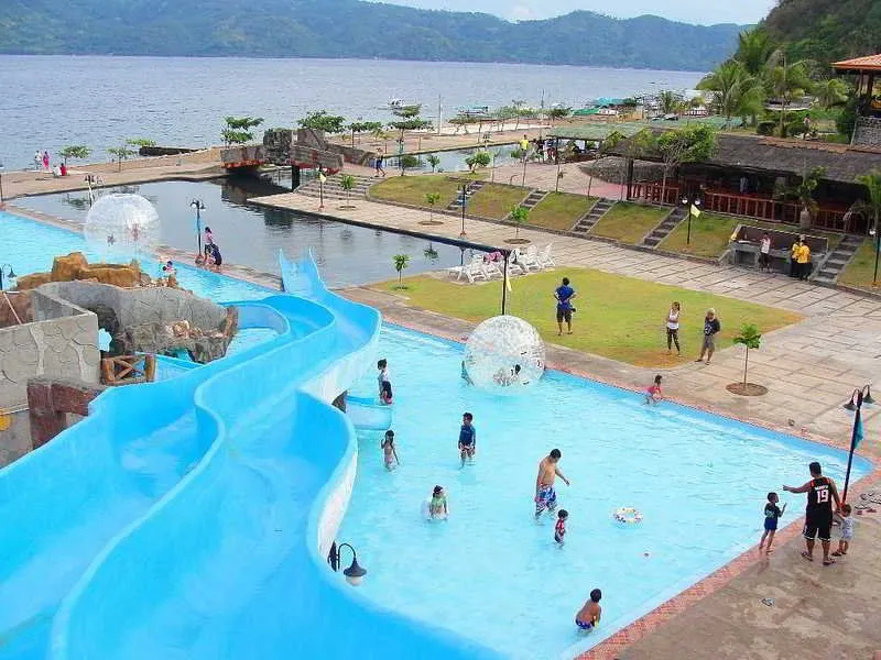 Seas Spring Resort
