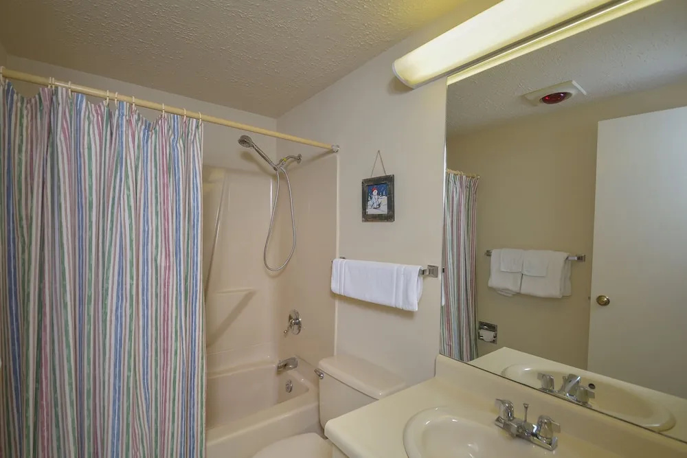 Villages of the Wisp Lakeview Court 2 Bedroom Townhome #39