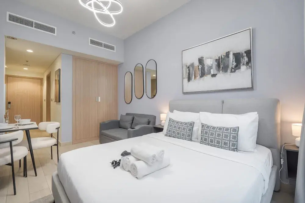 Elegant Studio With Garden in Meydan - Dubai