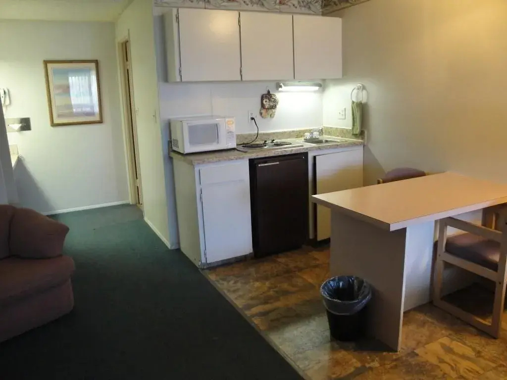 The Hotel Y