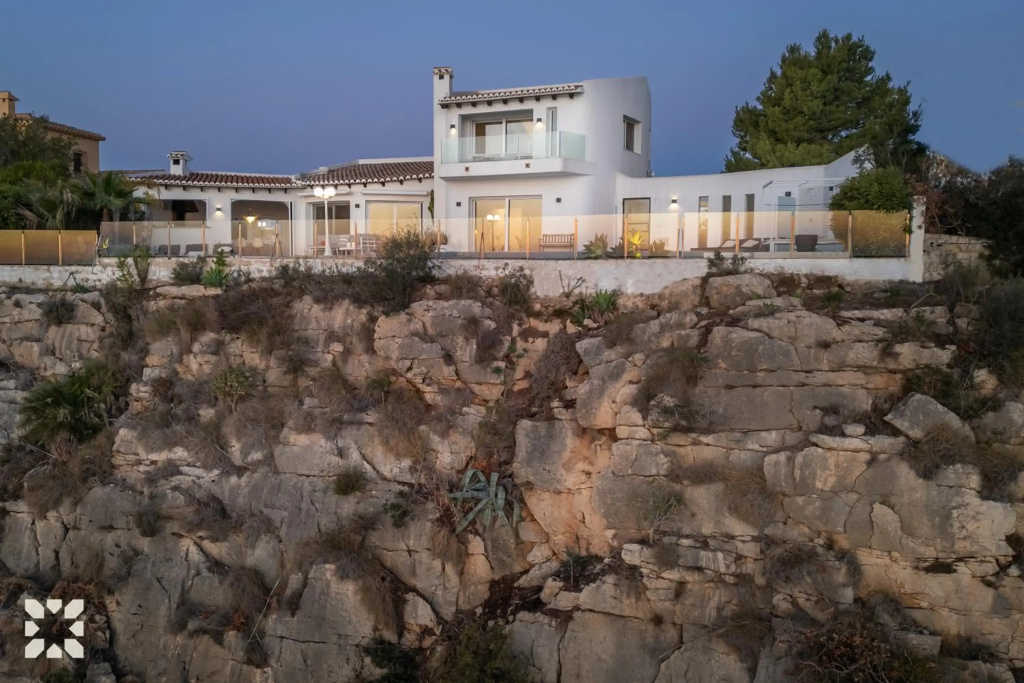Villa Bayona