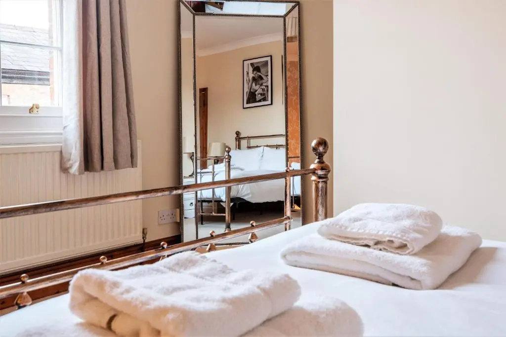 The Cottage in Chester, Sleeps 6 with FREE Parking