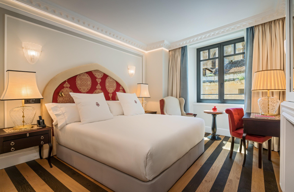 Gran Hotel Claridge Granada - Preferred Hotels & Resorts