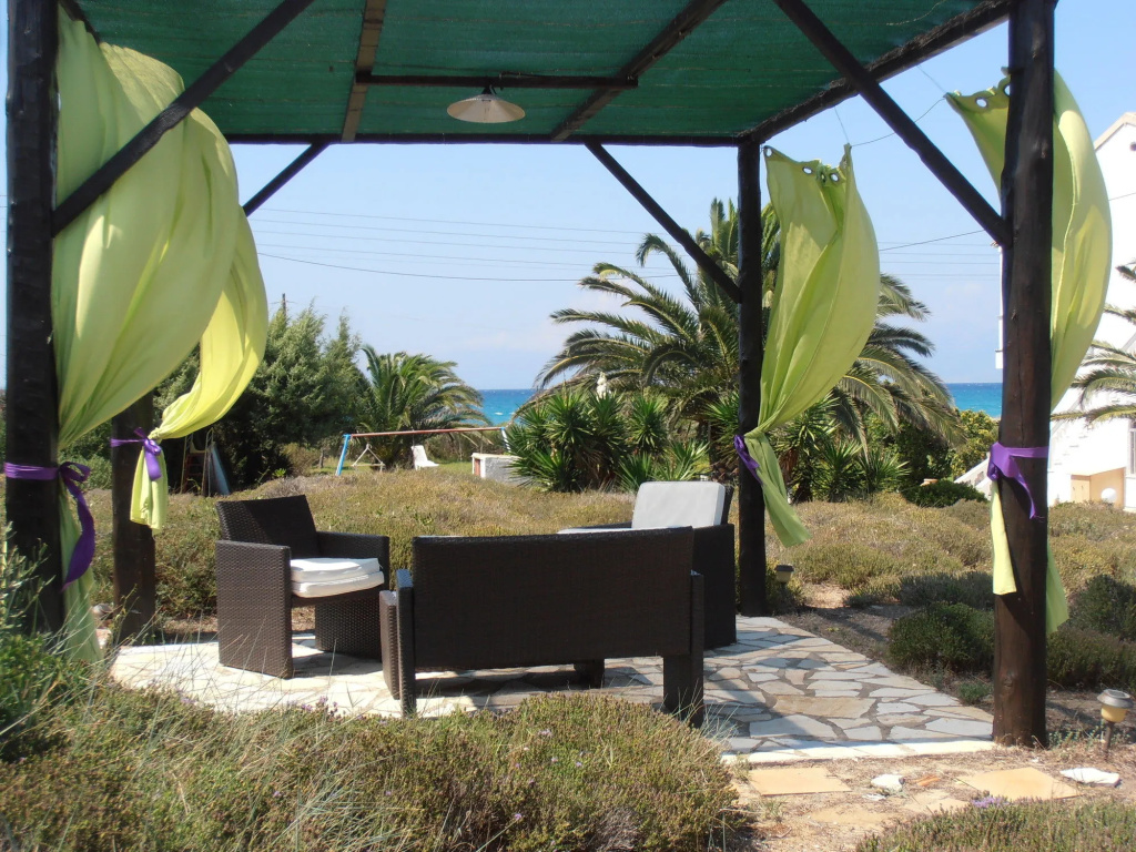 Elli Beach Apartments and Studios