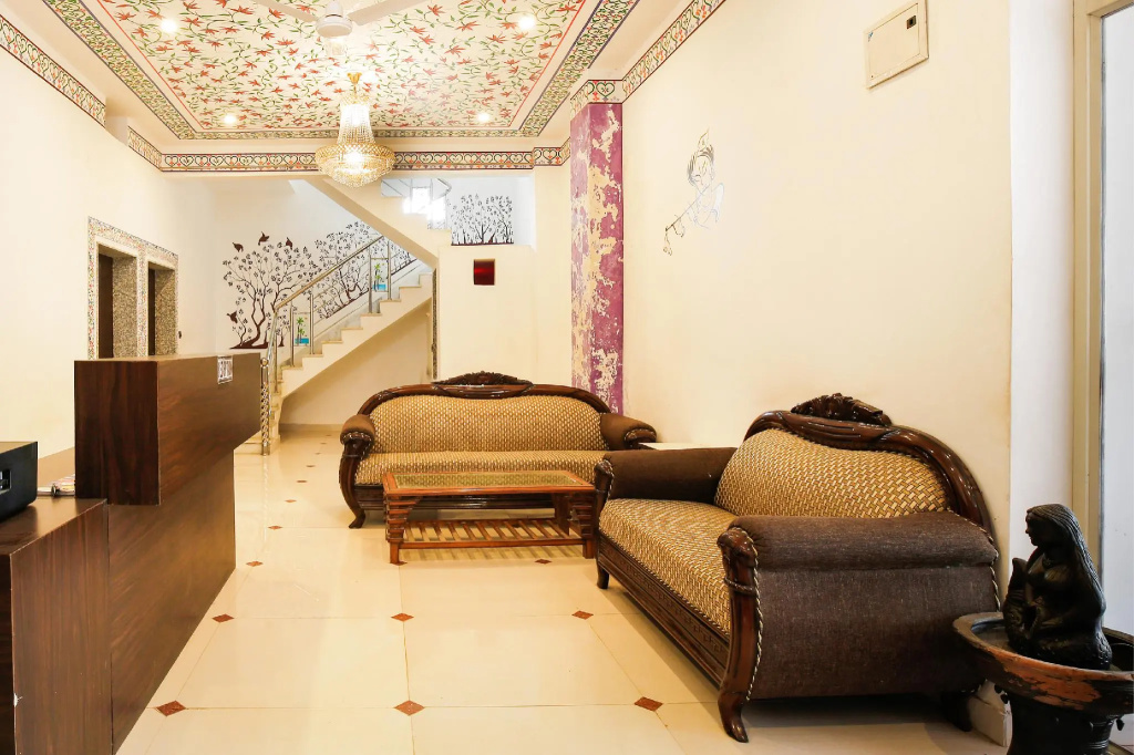 OYO 65920 Hotel Shree Daulatgarh