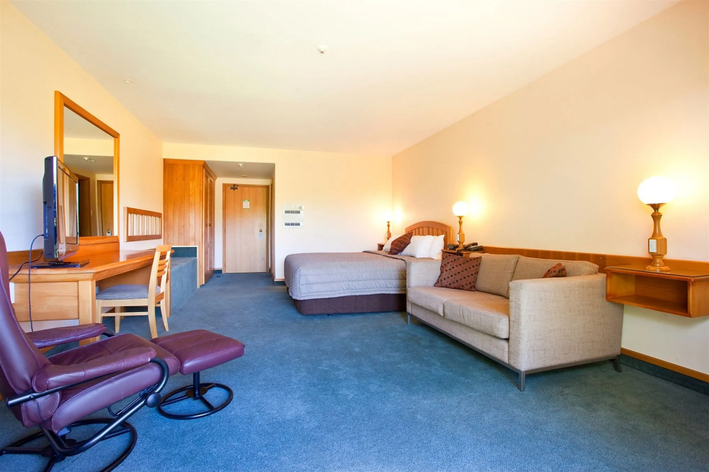 Distinction Mackenzie Country Hotel