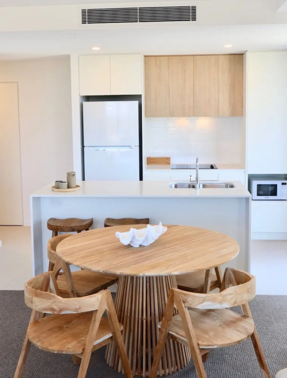 X Kirra Apartments