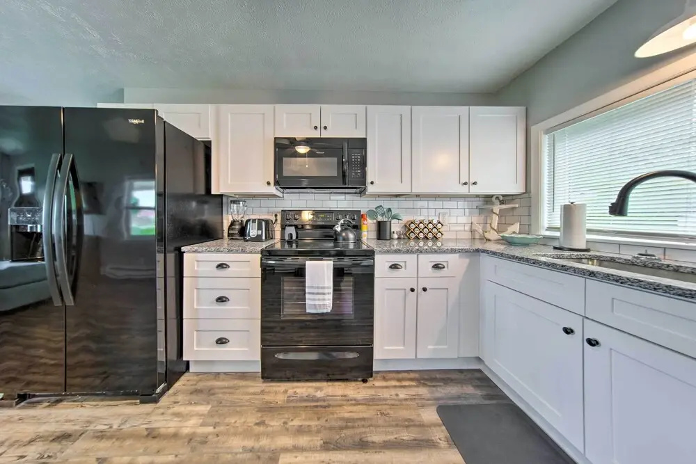 Charming Geneva Getaway w/ Easy Strip Access!