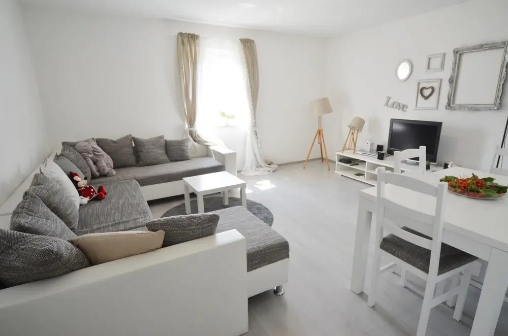Kate in Rovinj With 1 Bedrooms and 1 Bathrooms