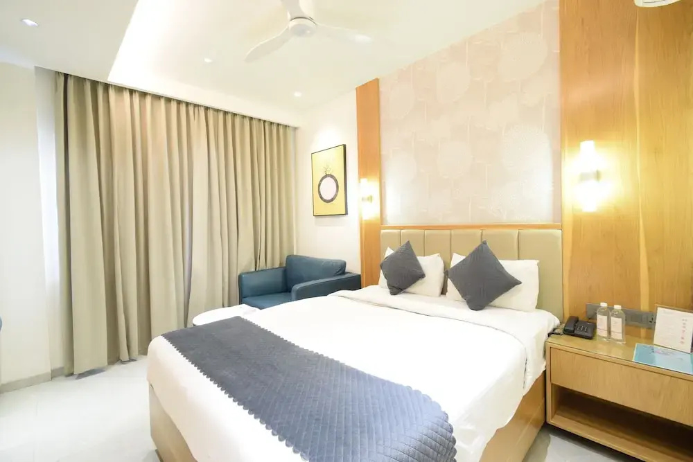 Hotel TAAR TANGERINE Gachibowli