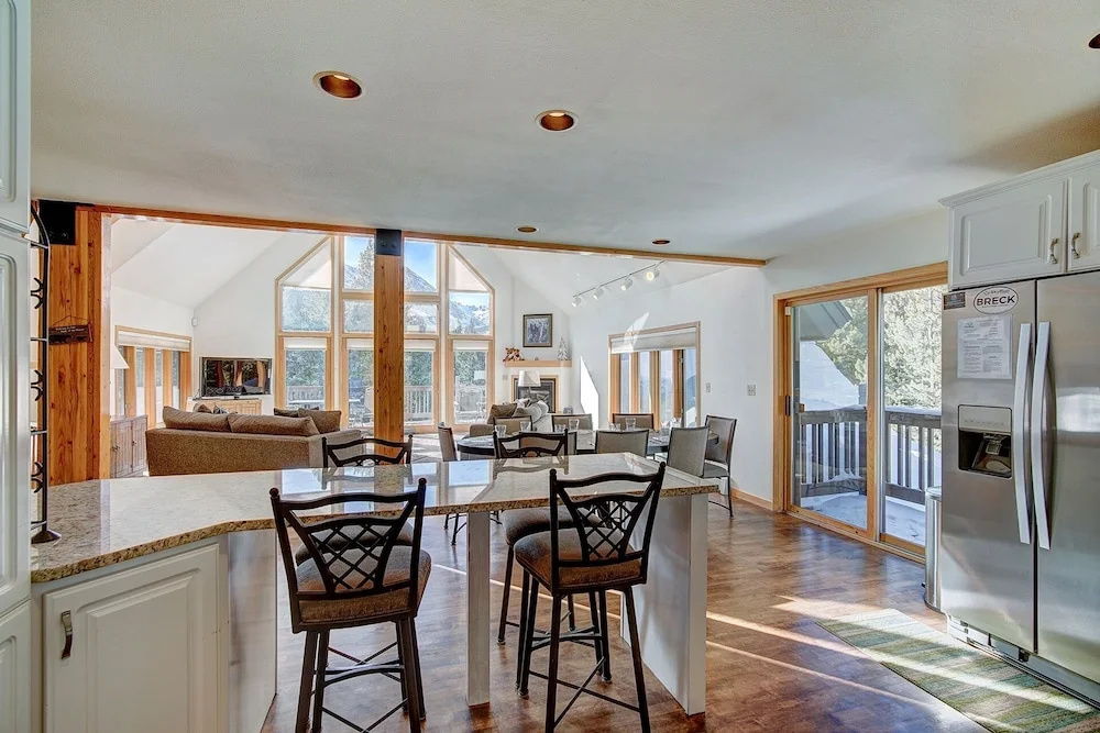 Forest View Lodge 4 Bedroom Home