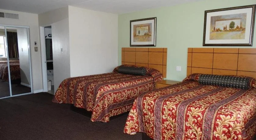 Colony Motel