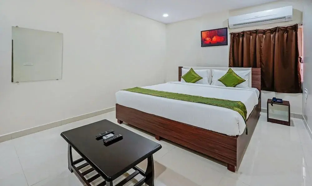 OYO Collection O Dabagardens Near RK Beach