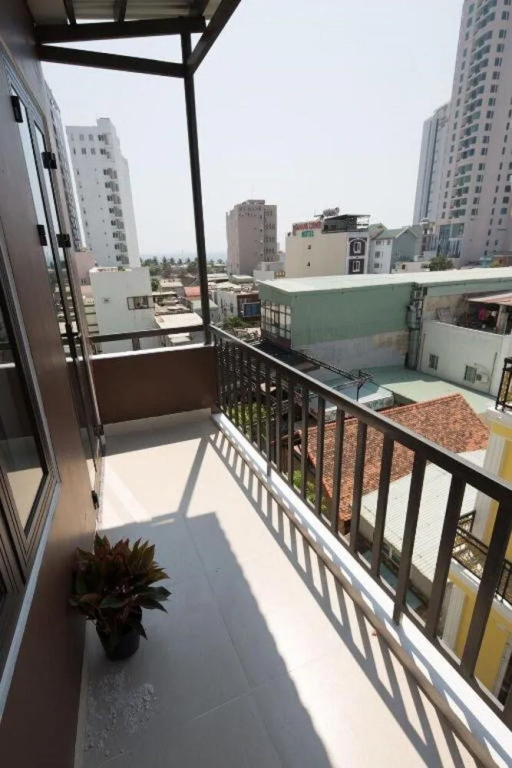Luna House Danang