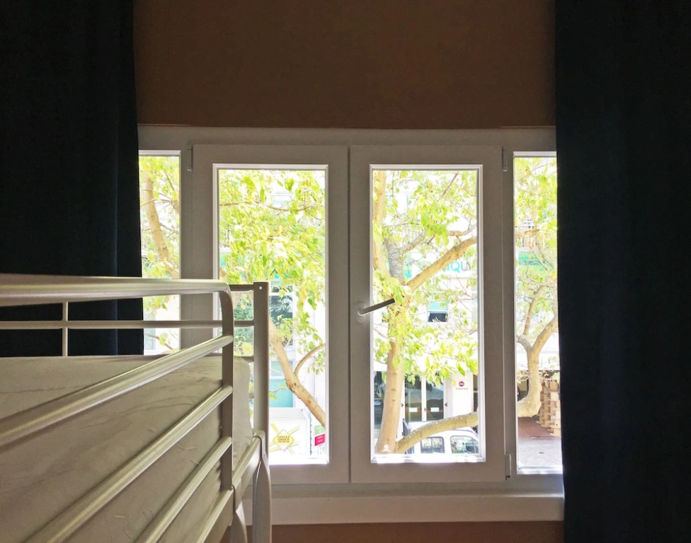 Avenue Hostel & Suites
