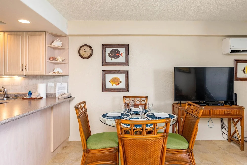 Papakea L207 Ocean Front 1 Bedroom 1 Condo by RedAwning