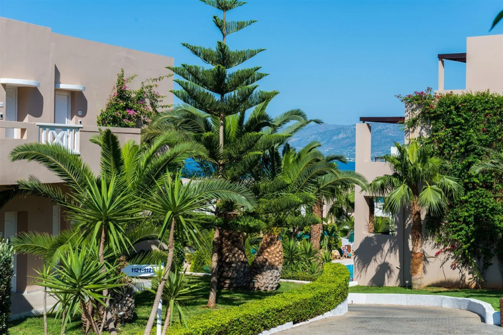 Grand Hotel Holiday Resort