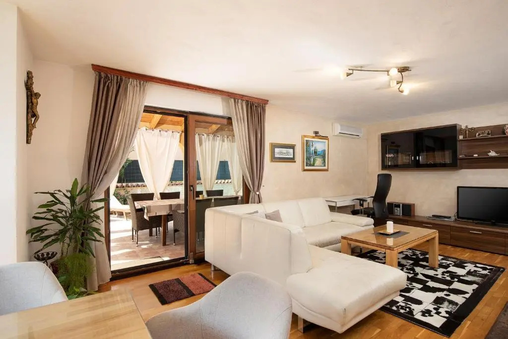 Villa Luces